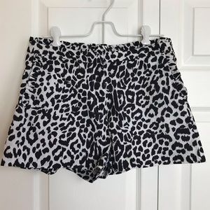 J Crew Animal Print Shorts Size 4 Like New